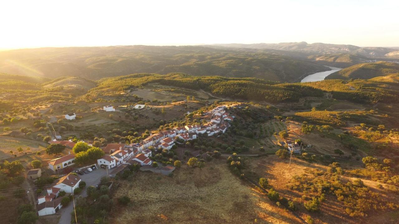 Chao Da Velha - Casas De Campo Ниса Экстерьер фото